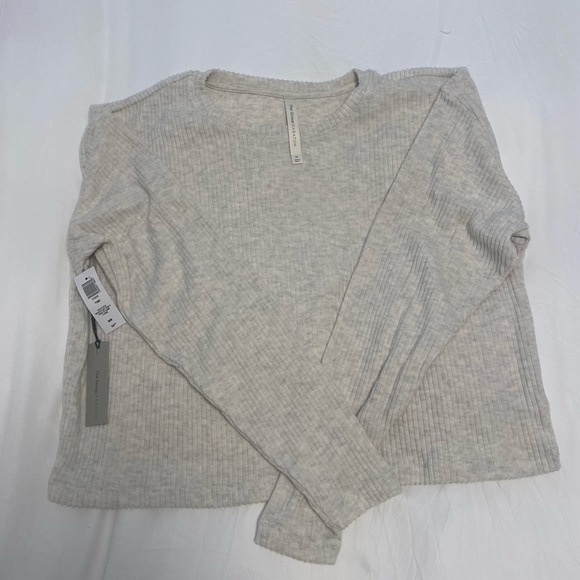 NWT Babaton Top and Bottom Time Set (s bottom, m top) - Picture 9 of 12